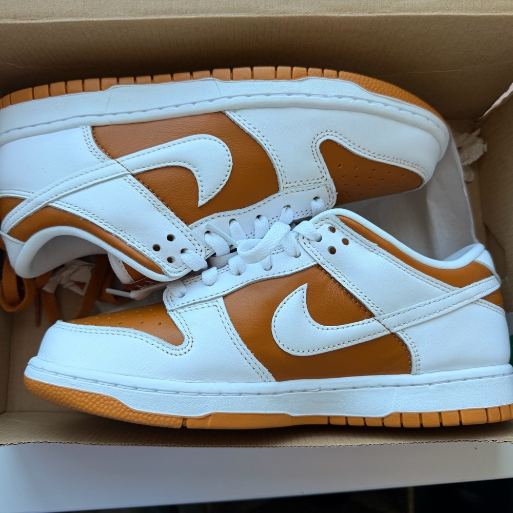 Nike Dunk Low Reverse Curry